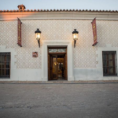 Posada Isabel De Castilla Madrigal de las Altas Torres Exterior photo
